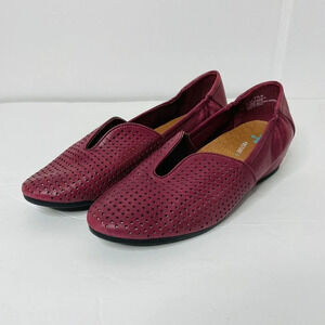 Sole Bound By Baretraps Posture Slip On Flats Norah 7.5M Maroon